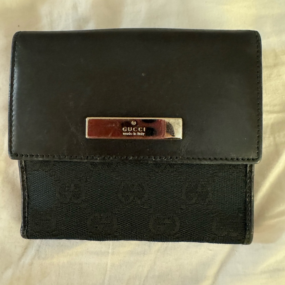 Authentic Gucci GG logo canvas Black leather Wallet